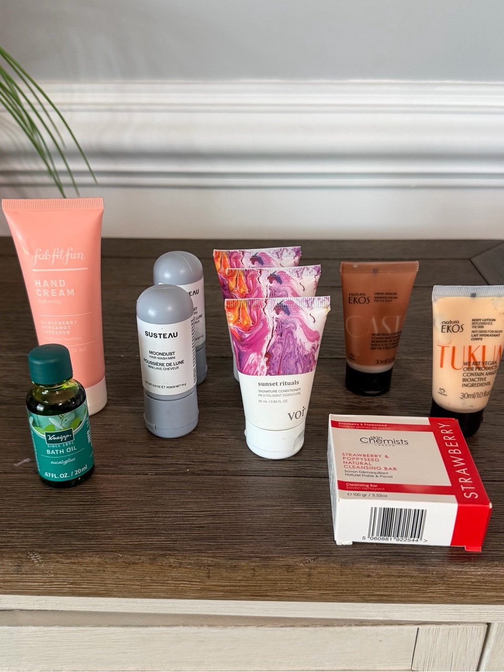 Bundle of conditioner, dry shampoo, bath oil, lotion, soap, shower steamers